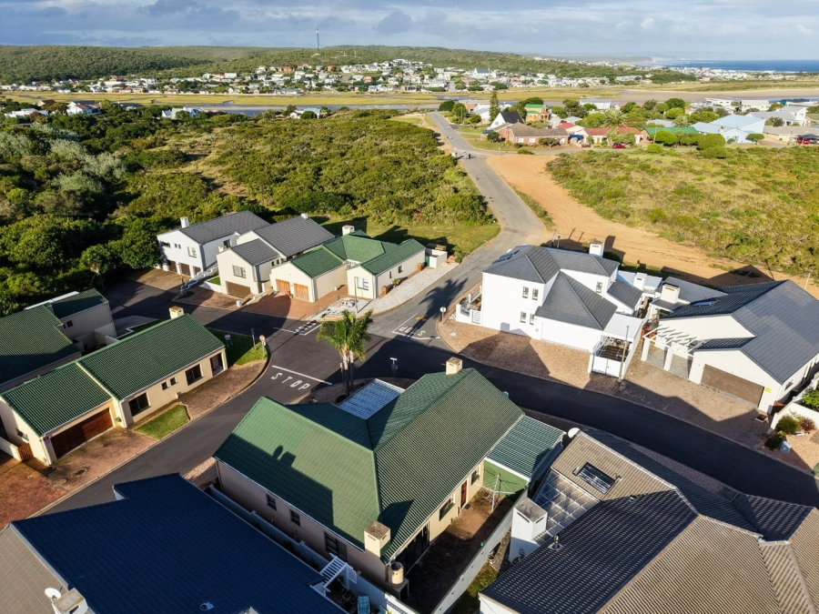 3 Bedroom Property for Sale in Stilbaai Wes Western Cape